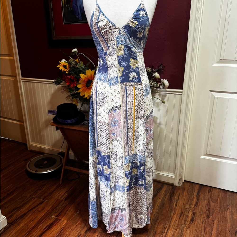 Love Stitch Blue and White Spaghetti Strap Maxi Sundress